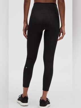 Lululemon Black Wunder Train 25” Sz 0 High Waist Leggings Pattern EUC Cute Soft